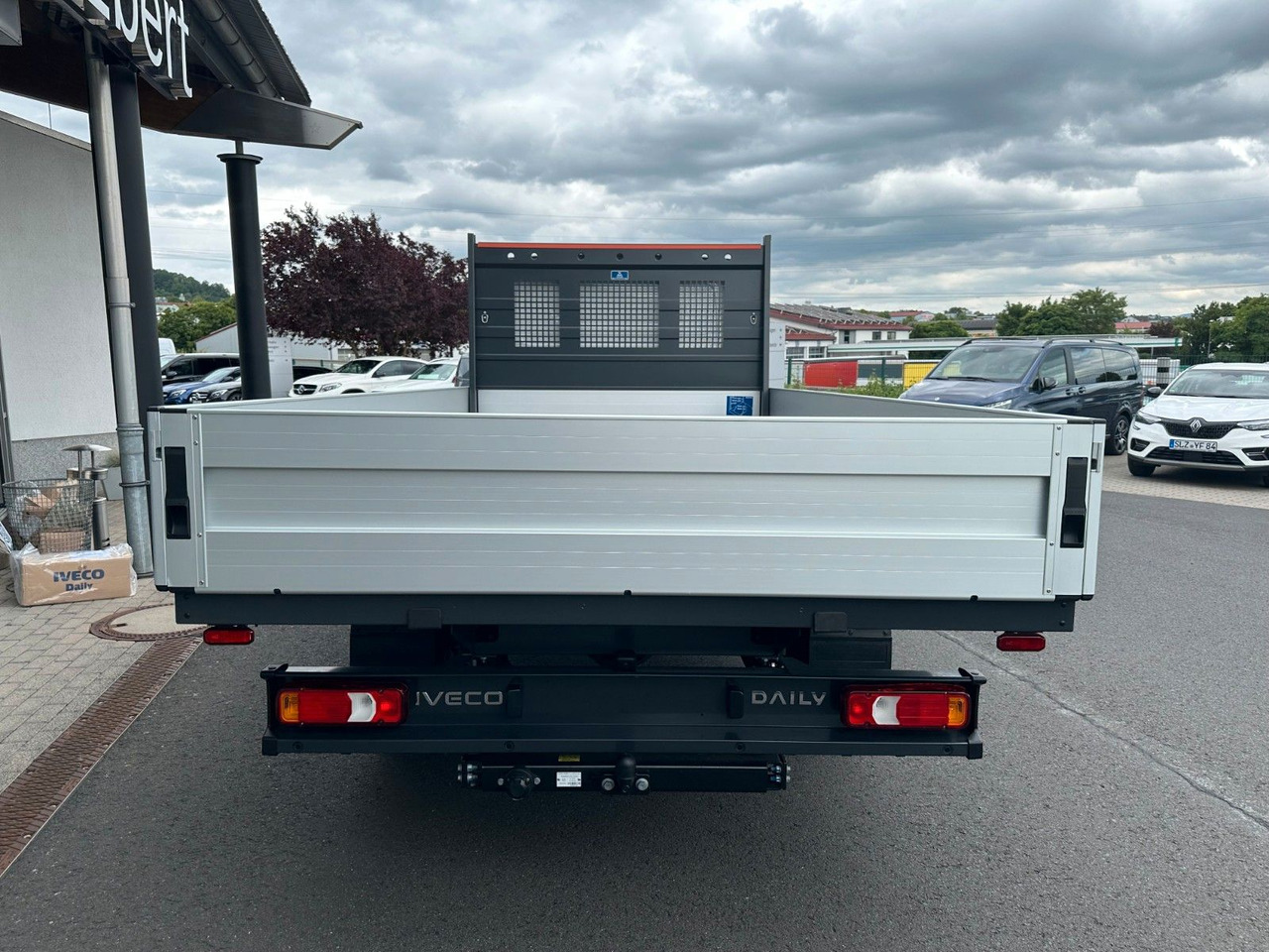 Iveco Daily 35S16 A8 *R.4100 mm*AHK*Kamera* 3x - Open body delivery van: picture 5 Iveco Daily 35S16 A8 *R.4100 mm*AHK*Kamera* 3x - Open body delivery van: picture 5