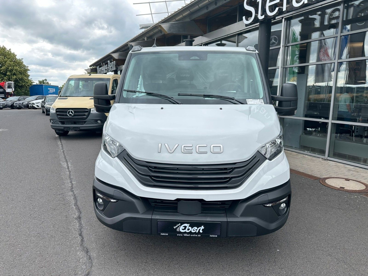 Iveco Daily 35S16 A8 *R.4100 mm*AHK*Kamera* 3x - Open body delivery van: picture 2 Iveco Daily 35S16 A8 *R.4100 mm*AHK*Kamera* 3x - Open body delivery van: picture 2