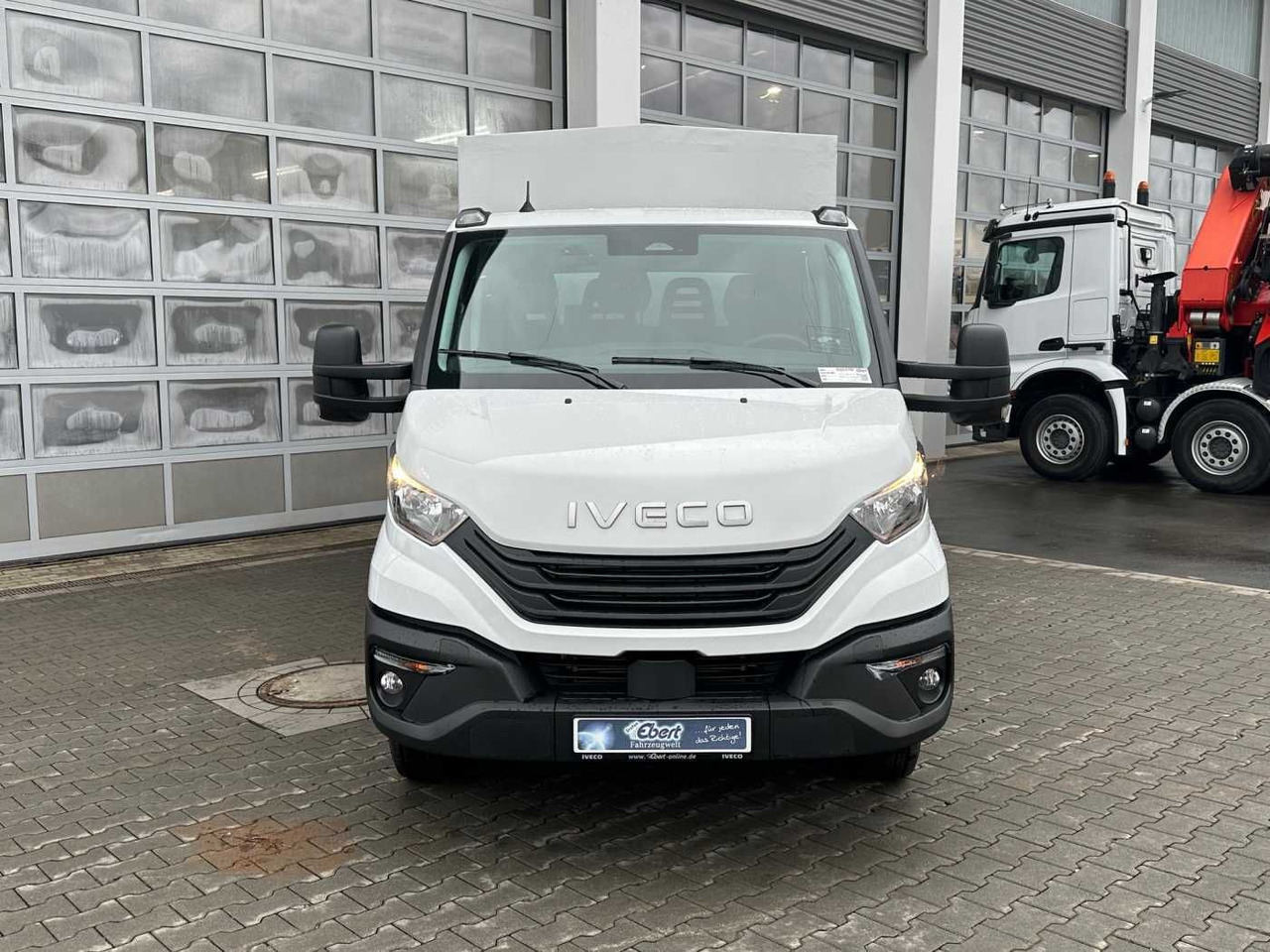 Iveco Daily 50C18H A8 DoKa *AHK*Automatik*7-Sitze* - Open body delivery van, Crew cab van: picture 2 Iveco Daily 50C18H A8 DoKa *AHK*Automatik*7-Sitze* - Open body delivery van, Crew cab van: picture 2