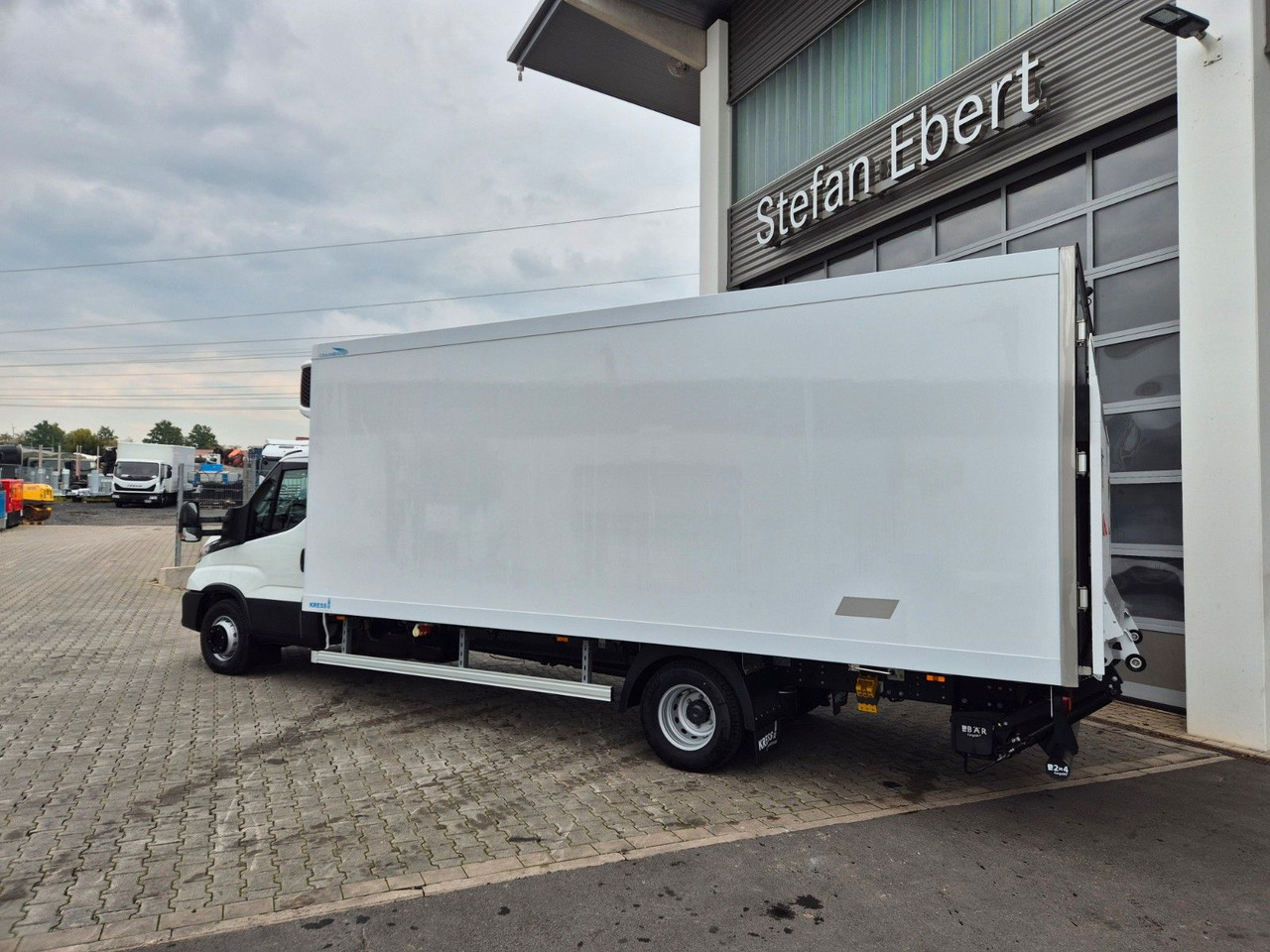 Iveco Daily 70C18 A8 3.0L *R5.100mm*LBW*Luft*Automatik - Refrigerated delivery van: picture 4 Iveco Daily 70C18 A8 3.0L *R5.100mm*LBW*Luft*Automatik - Refrigerated delivery van: picture 4