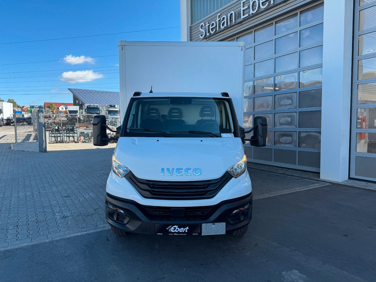Iveco Daily 70C18 A8 *Koffer*LBW*Automatik* - Closed box van: picture 2 Iveco Daily 70C18 A8 *Koffer*LBW*Automatik* - Closed box van: picture 2