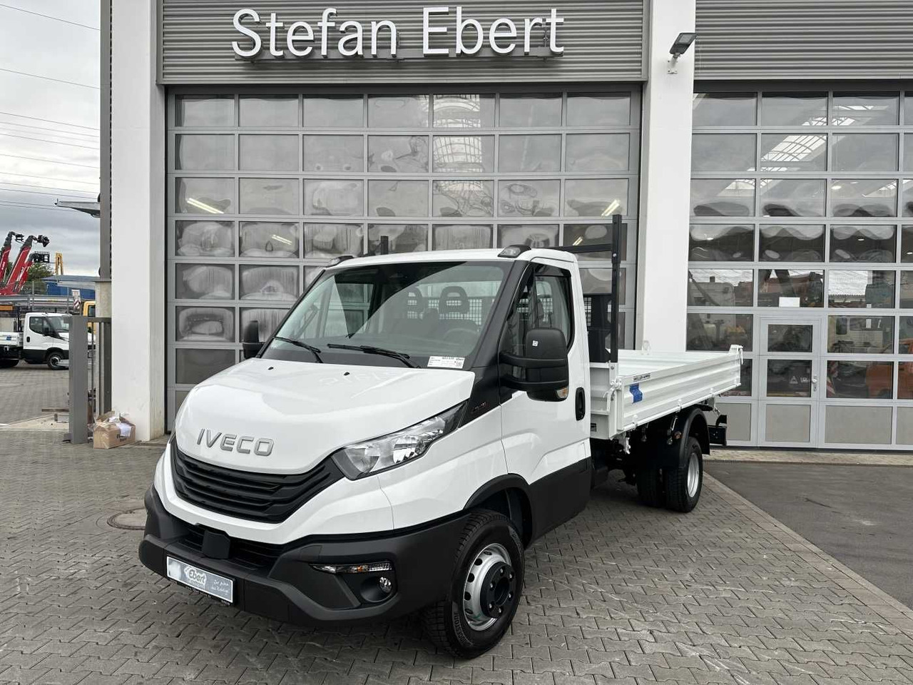 Iveco Daily 70C18H 3-S.-Kipper *R3.750mm*2xAHK* 4x - Tipper van: picture 1 Iveco Daily 70C18H 3-S.-Kipper *R3.750mm*2xAHK* 4x - Tipper van: picture 1