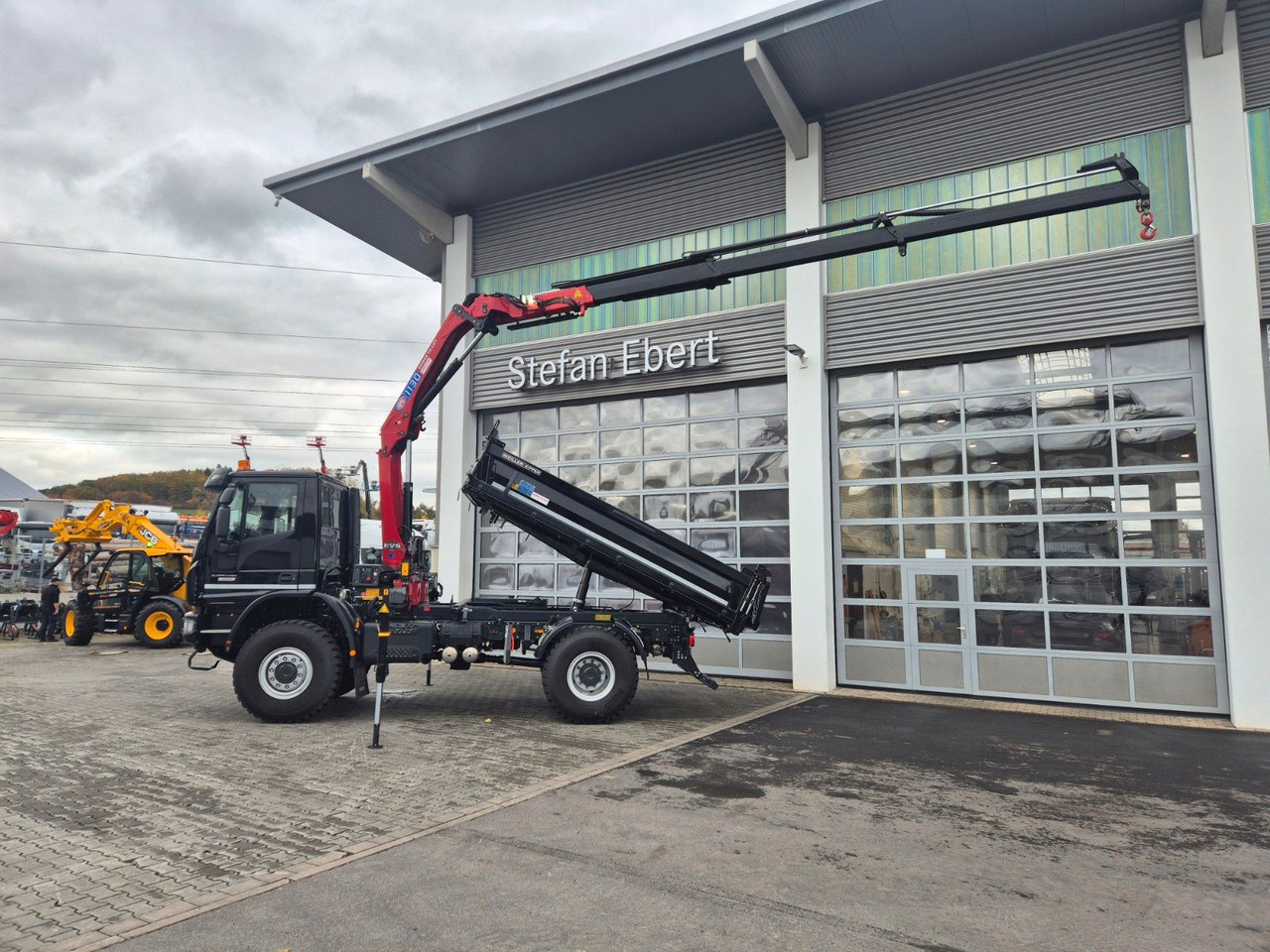 Tipper, Crane truck Iveco Eurocargo ML150E32WS 4x4 Kran HMF 1130K Funk AHK: picture 11