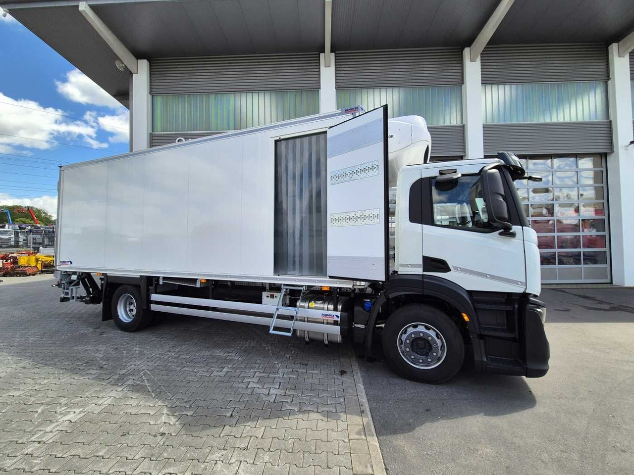 Iveco S-Way AD190S40/FP ThermoKing T-1000R LBW Tür AHK - Refrigerated truck: picture 4 Iveco S-Way AD190S40/FP ThermoKing T-1000R LBW Tür AHK - Refrigerated truck: picture 4