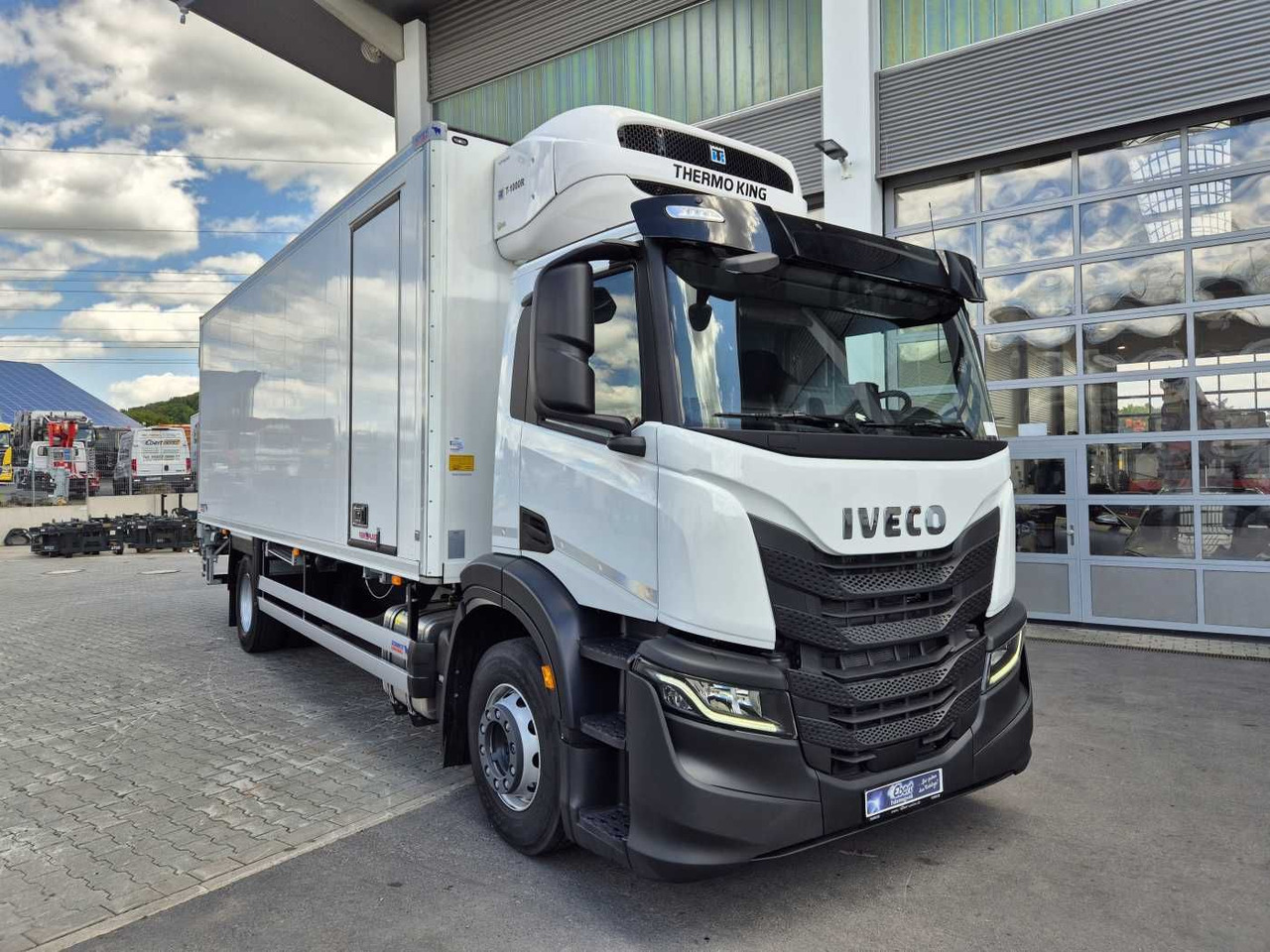 Iveco S-Way AD190S40/FP ThermoKing T-1000R LBW Tür AHK - Refrigerated truck: picture 2 Iveco S-Way AD190S40/FP ThermoKing T-1000R LBW Tür AHK - Refrigerated truck: picture 2