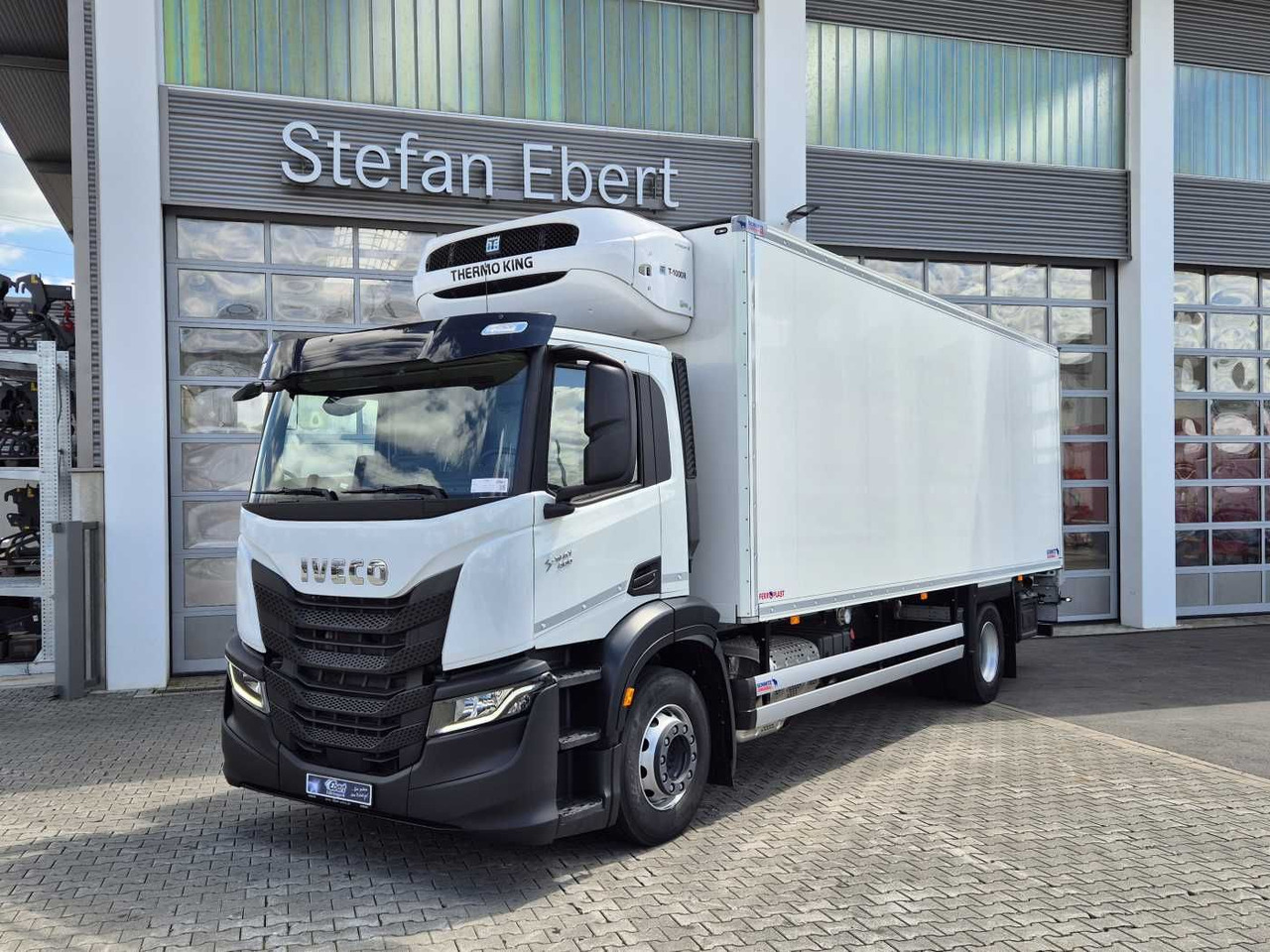 Iveco S-Way AD190S40/FP ThermoKing T-1000R LBW Tür AHK - Refrigerated truck: picture 1 Iveco S-Way AD190S40/FP ThermoKing T-1000R LBW Tür AHK - Refrigerated truck: picture 1