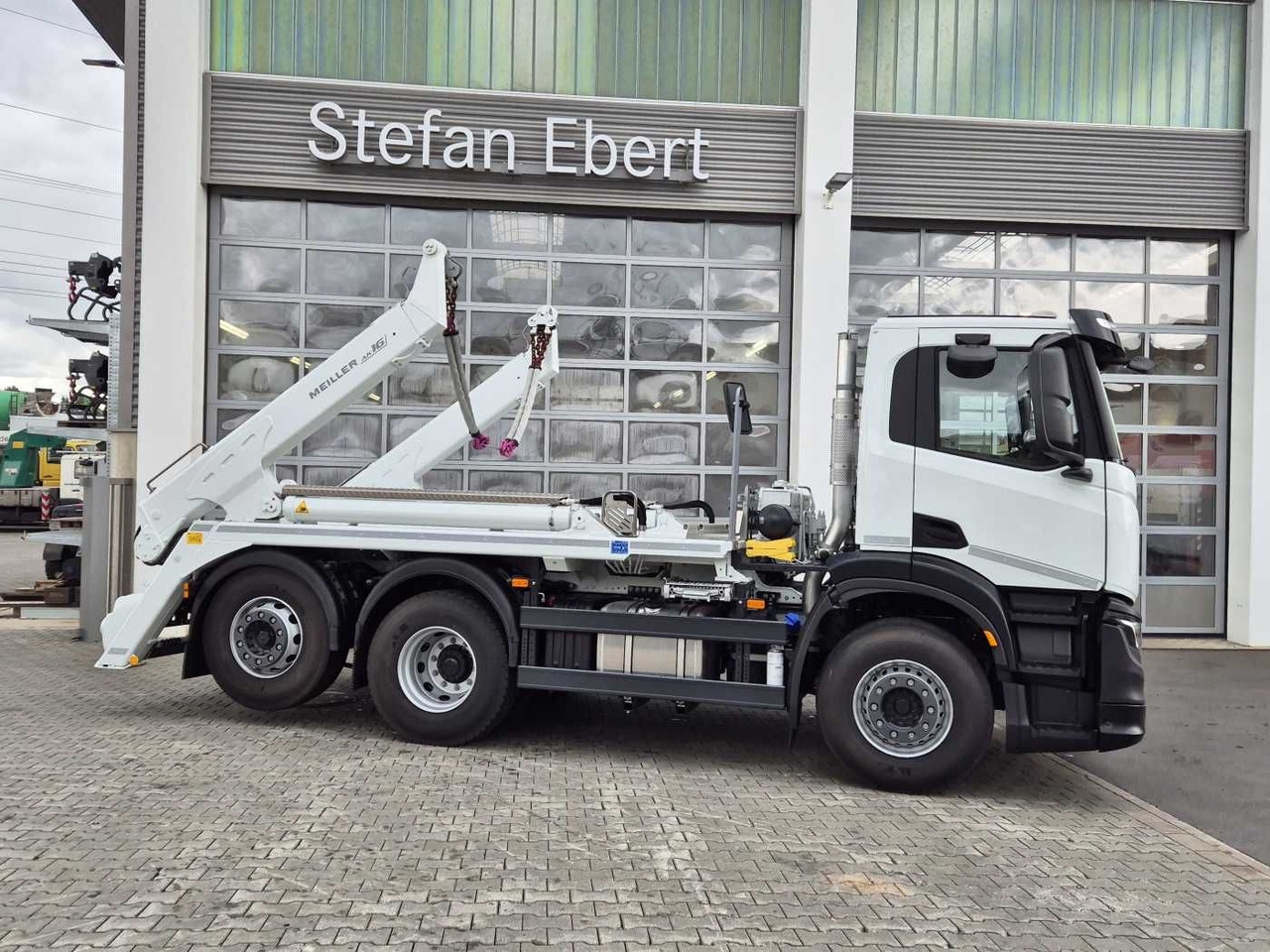 Iveco X-Way AD280X42Y/PS 6x2 Meiller 16. T Funk Lift - Tipper: picture 5 Iveco X-Way AD280X42Y/PS 6x2 Meiller 16. T Funk Lift - Tipper: picture 5