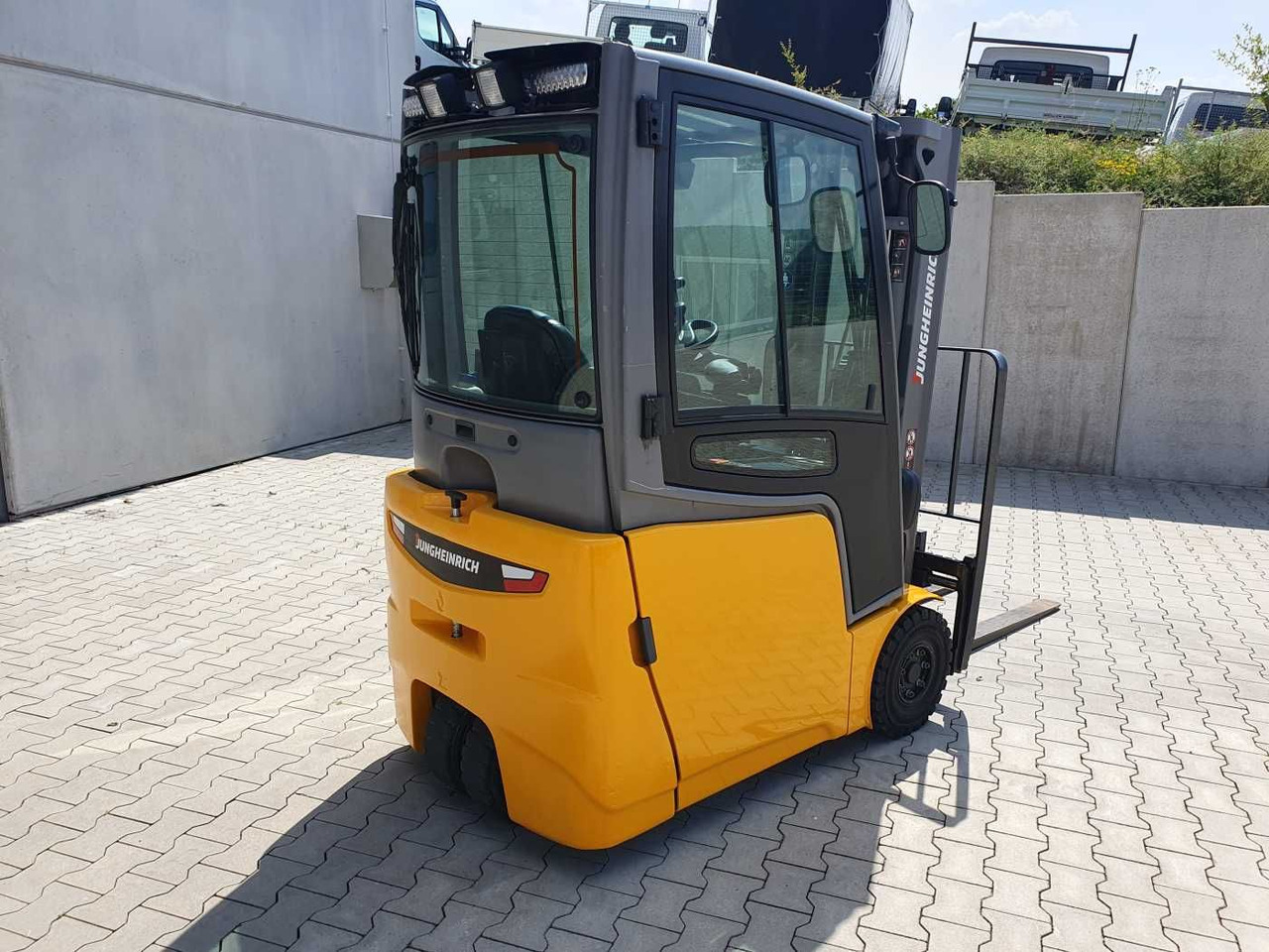 Jungheinrich EFG 215 / Triplex: 4.25m! / SS / 4.297h! - Electric forklift: picture 3 Jungheinrich EFG 215 / Triplex: 4.25m! / SS / 4.297h! - Electric forklift: picture 3