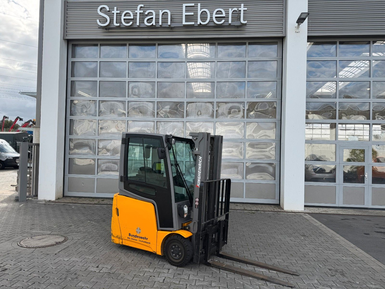 Jungheinrich EFG 215 / Triplex: 4.25m! / SS / nur 716h! - Electric forklift: picture 1 Jungheinrich EFG 215 / Triplex: 4.25m! / SS / nur 716h! - Electric forklift: picture 1