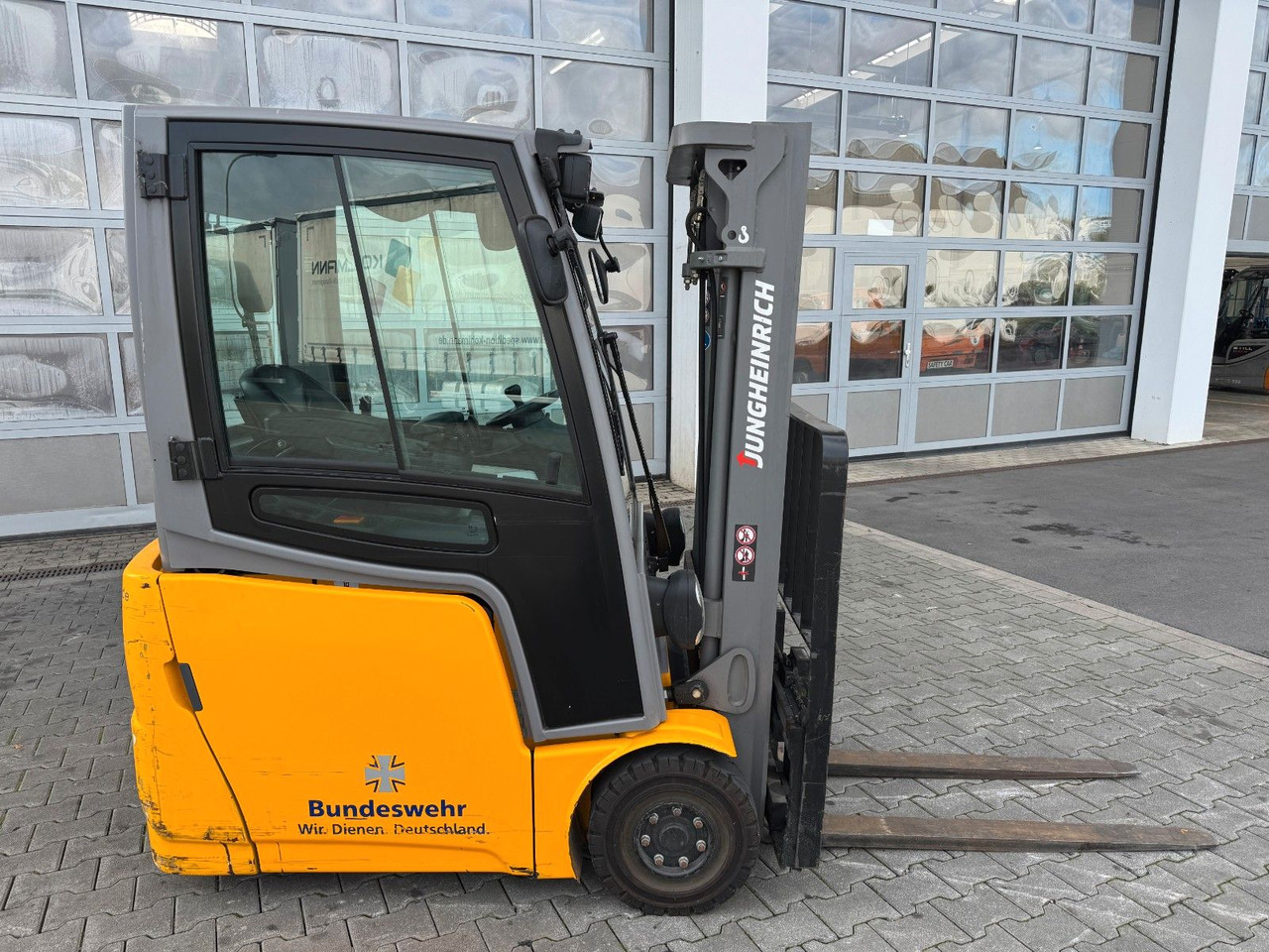 Jungheinrich EFG 215 / Triplex: 4.25m! / SS / nur 716h! - Electric forklift: picture 2 Jungheinrich EFG 215 / Triplex: 4.25m! / SS / nur 716h! - Electric forklift: picture 2