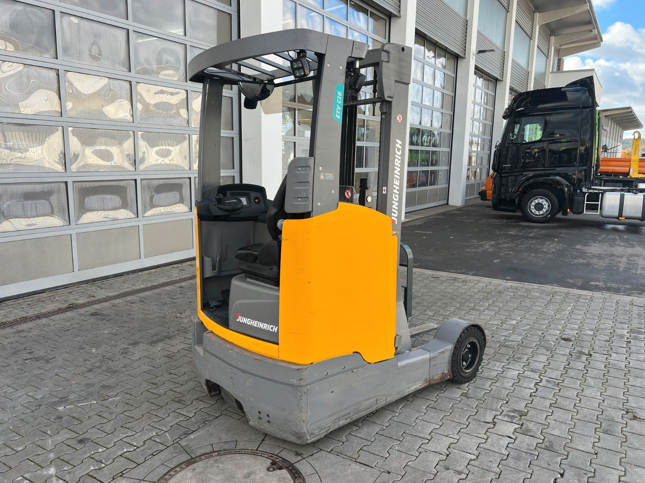 Jungheinrich ETV C16 / Triplex 5.72m / SS / nur 3.228h / 2016 - Reach truck: picture 4 Jungheinrich ETV C16 / Triplex 5.72m / SS / nur 3.228h / 2016 - Reach truck: picture 4