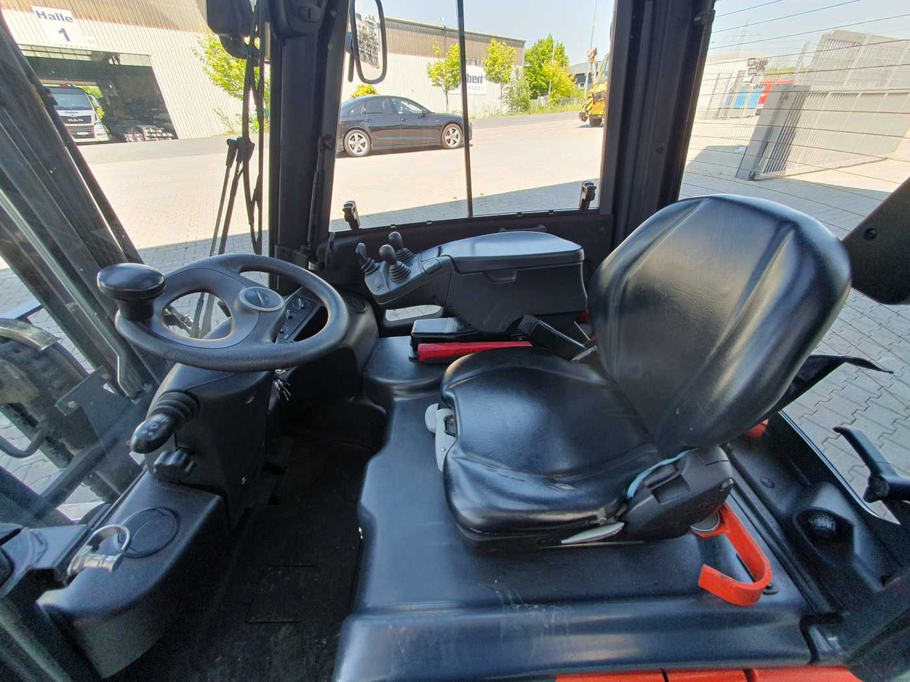 Electric forklift Linde E14 - 01 / Triplex: 4.10m! / SS / nur 2.899h!: picture 11 Electric forklift Linde E14 - 01 / Triplex: 4.10m! / SS / nur 2.899h!: picture 11