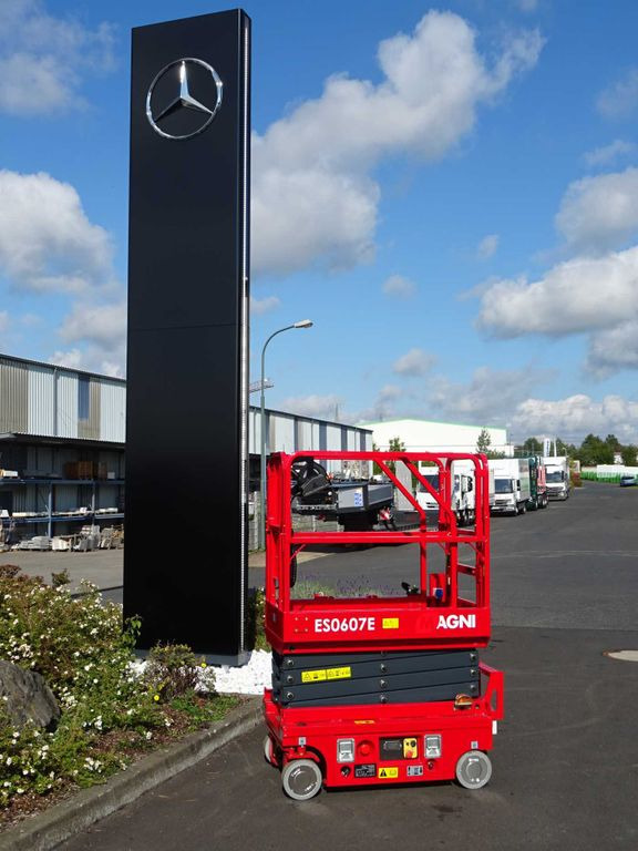 Magni ES0607E Scherenbühne // 5.6m Arbeitshöhe - Scissor lift: picture 2 Magni ES0607E Scherenbühne // 5.6m Arbeitshöhe - Scissor lift: picture 2