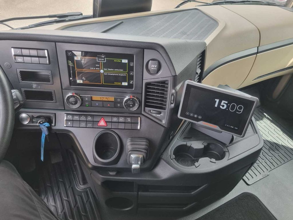 Leasing of Mercedes-Benz Actros 1845 L 4x2 Standklima SoloStar Retarder  Mercedes-Benz Actros 1845 L 4x2 Standklima SoloStar Retarder: picture 14