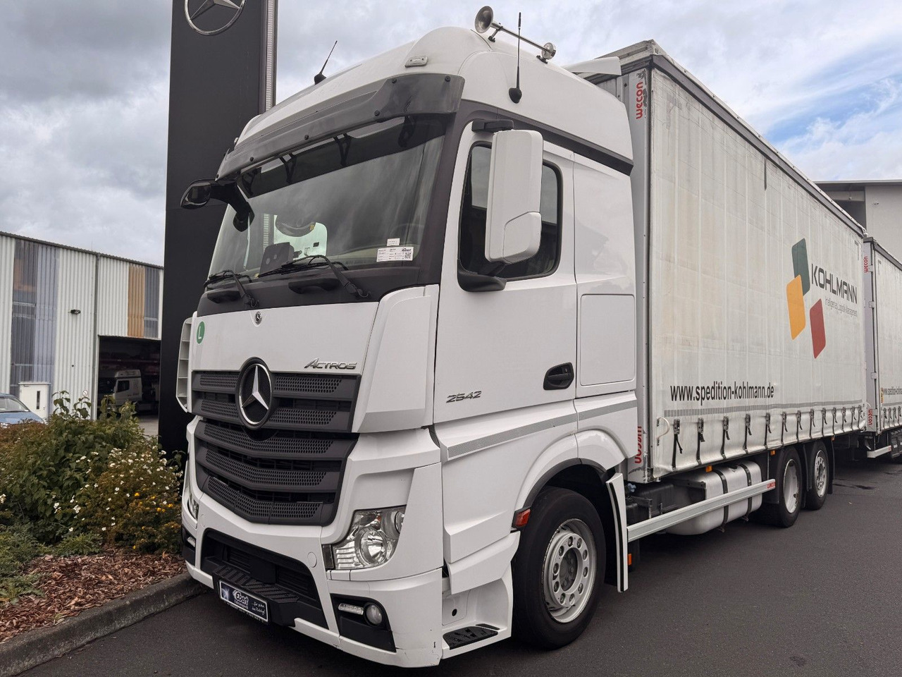 Mercedes-Benz Actros 2542 LnR 6x2 Retarder Standklima - Curtain side truck: picture 2 Mercedes-Benz Actros 2542 LnR 6x2 Retarder Standklima - Curtain side truck: picture 2