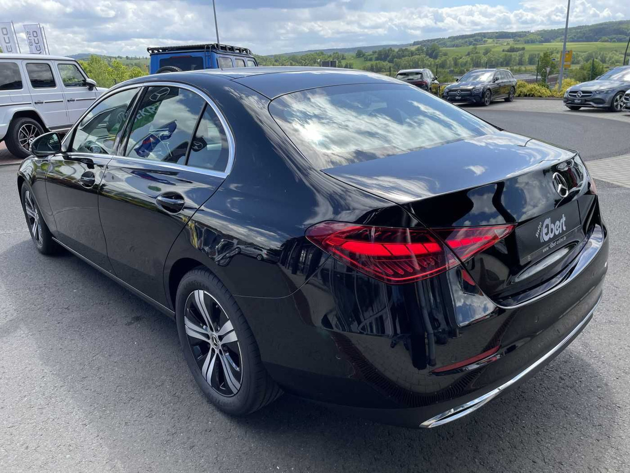 Mercedes-Benz C 180 9G Avantgarde Memory+Distr+ 360°+Keyless+L - Saloon car: picture 3 Mercedes-Benz C 180 9G Avantgarde Memory+Distr+ 360°+Keyless+L - Saloon car: picture 3