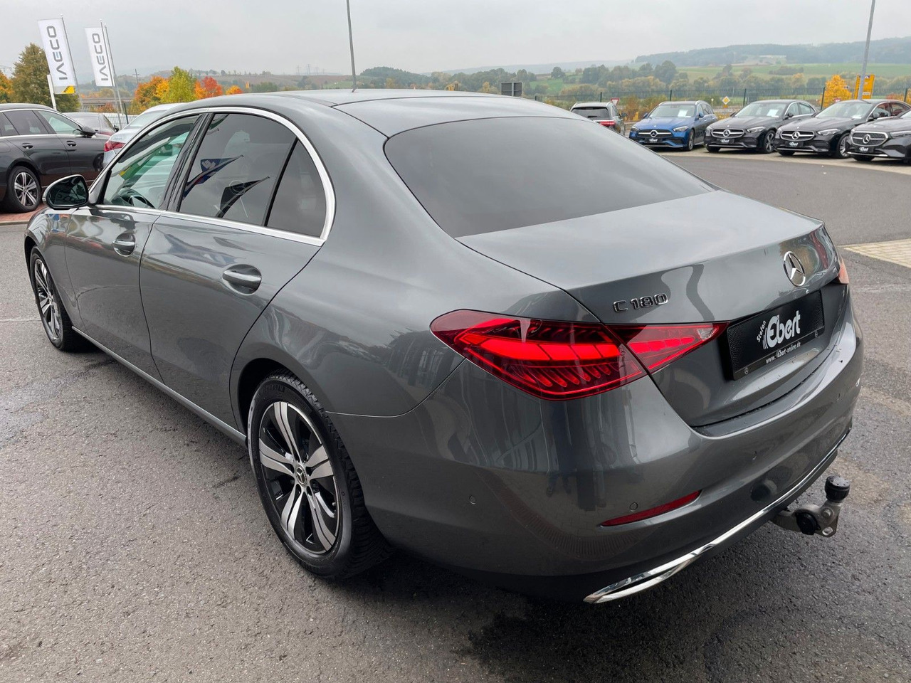 Mercedes-Benz C 180 AVANTGARDE R-Kamera+AHK+TOTW+Ambiente - Saloon car: picture 3 Mercedes-Benz C 180 AVANTGARDE R-Kamera+AHK+TOTW+Ambiente - Saloon car: picture 3