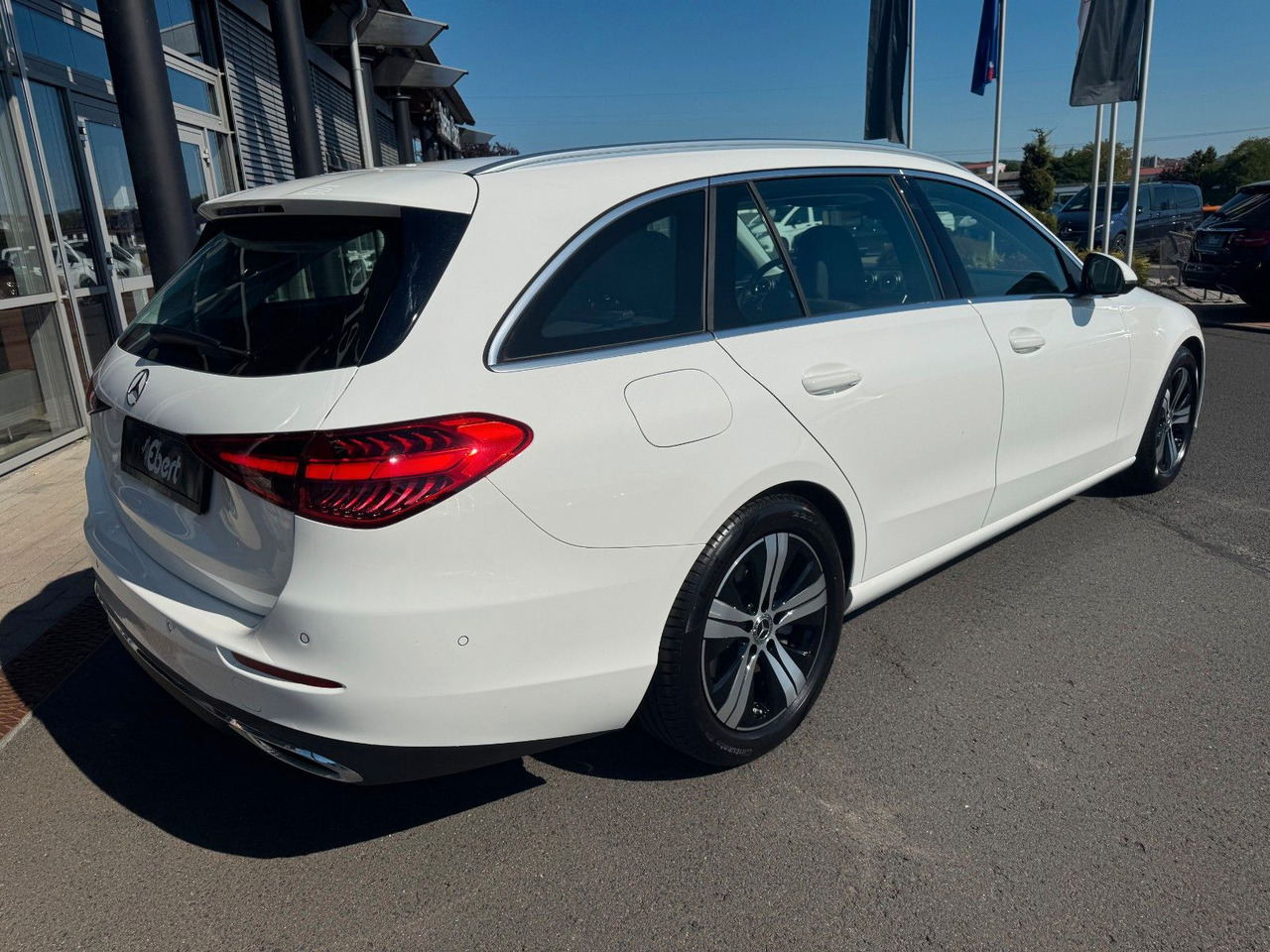 Mercedes-Benz C 180 T Avantgarde+AHK+Memory+Ambiente+TotW - Estate car: picture 4 Mercedes-Benz C 180 T Avantgarde+AHK+Memory+Ambiente+TotW - Estate car: picture 4