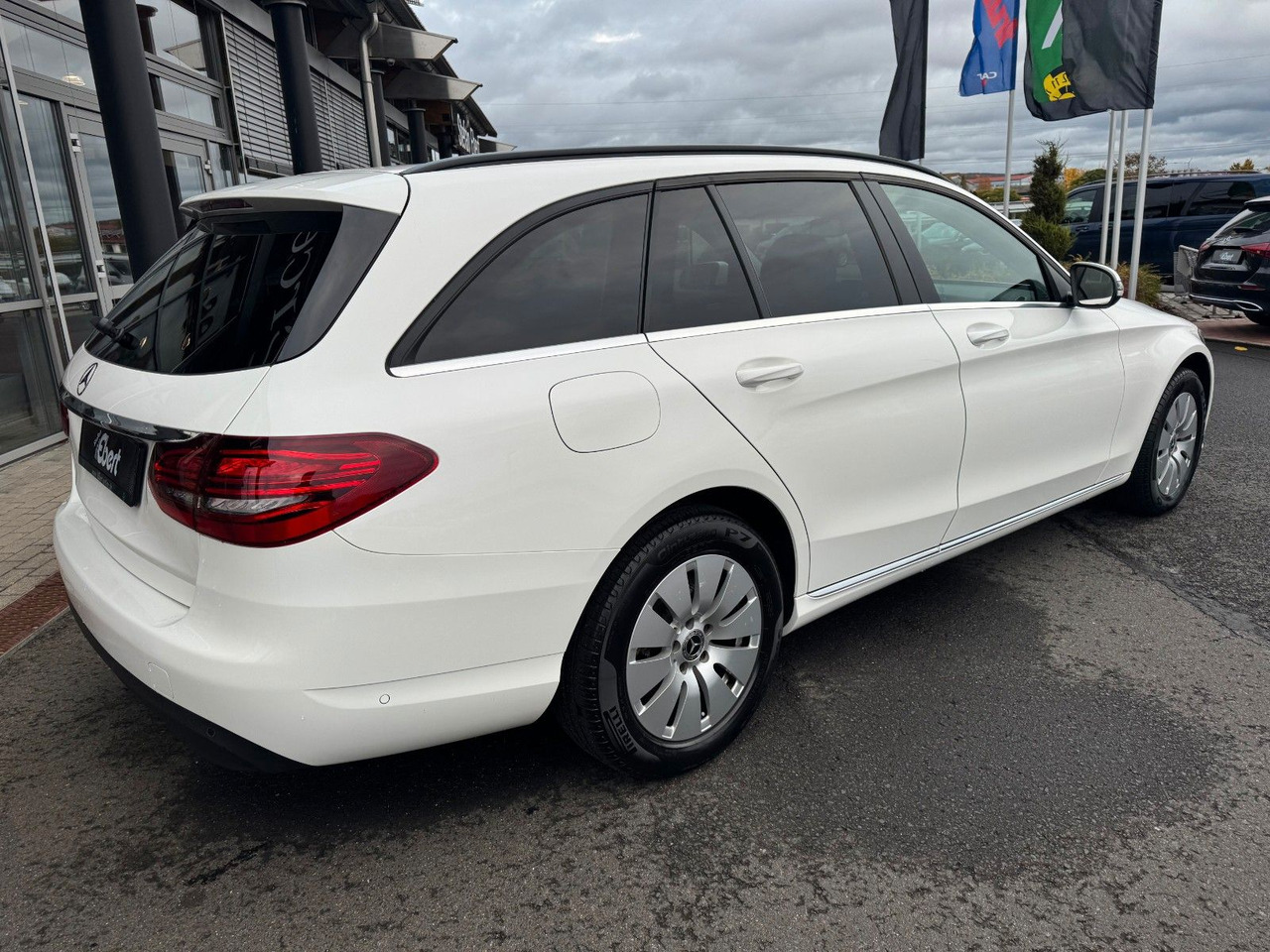 Mercedes-Benz C 180d T LED+RKamera+SHZ+DAB - Estate car: picture 4 Mercedes-Benz C 180d T LED+RKamera+SHZ+DAB - Estate car: picture 4