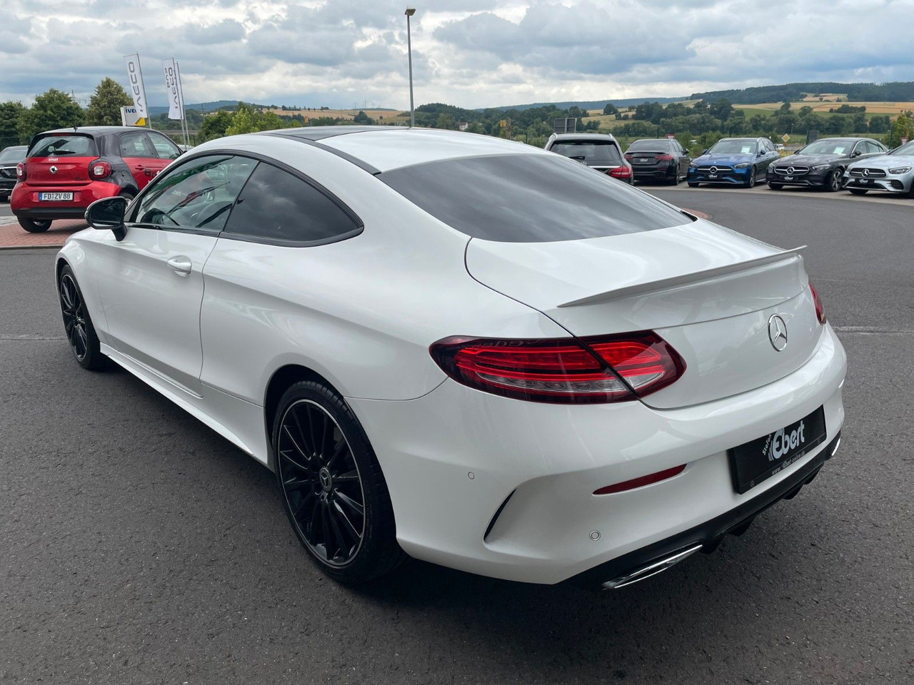 Mercedes-Benz C 220 d Coupe AMG+Pano+R-Kamera+Night+Carplay - Coupe: picture 3 Mercedes-Benz C 220 d Coupe AMG+Pano+R-Kamera+Night+Carplay - Coupe: picture 3