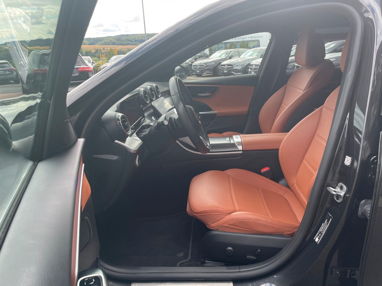 Mercedes-Benz C 300 e T AVANTGARDE R-Kamera+TOTW+Carplay - Estate car: picture 1 Mercedes-Benz C 300 e T AVANTGARDE R-Kamera+TOTW+Carplay - Estate car: picture 1