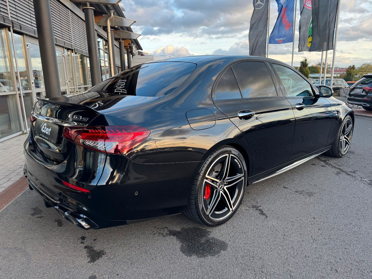 Mercedes-Benz E 63 AMG S Pano+Burm+AirM+HUD+360+uvm. - Saloon car: picture 4 Mercedes-Benz E 63 AMG S Pano+Burm+AirM+HUD+360+uvm. - Saloon car: picture 4