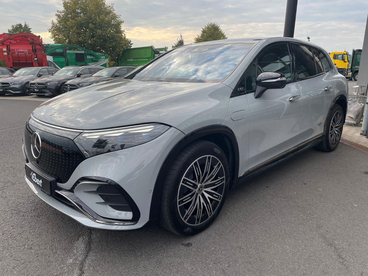 Mercedes-Benz EQS SUV 580 AMG DigL+AIR+HUD+Hyper+Burm+Pano - SUV: picture 2 Mercedes-Benz EQS SUV 580 AMG DigL+AIR+HUD+Hyper+Burm+Pano - SUV: picture 2