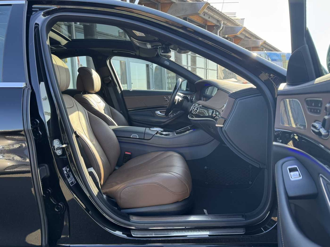 Mercedes-Benz S 400d 4M AMG+Pano+Burm+Distr+Massage+ HUD - Saloon car: picture 5 Mercedes-Benz S 400d 4M AMG+Pano+Burm+Distr+Massage+ HUD - Saloon car: picture 5