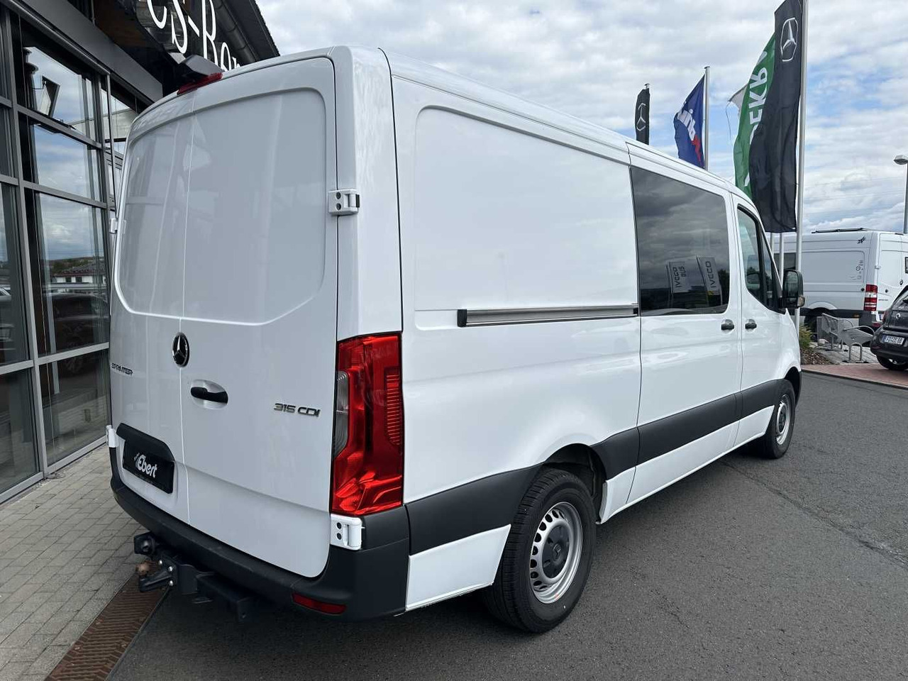 Mercedes-Benz Sprinter 315 CDI DoKa/Mixto AHK3,5t Klima Kamera - People carrier, Crew cab van: picture 4 Mercedes-Benz Sprinter 315 CDI DoKa/Mixto AHK3,5t Klima Kamera - People carrier, Crew cab van: picture 4