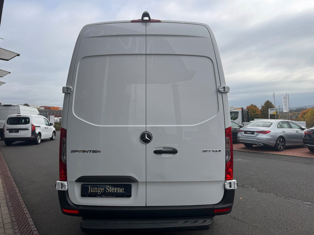 Mercedes-Benz Sprinter 317 CDI 3665 Klima 360 Schwing SHZ - Panel van: picture 5 Mercedes-Benz Sprinter 317 CDI 3665 Klima 360 Schwing SHZ - Panel van: picture 5