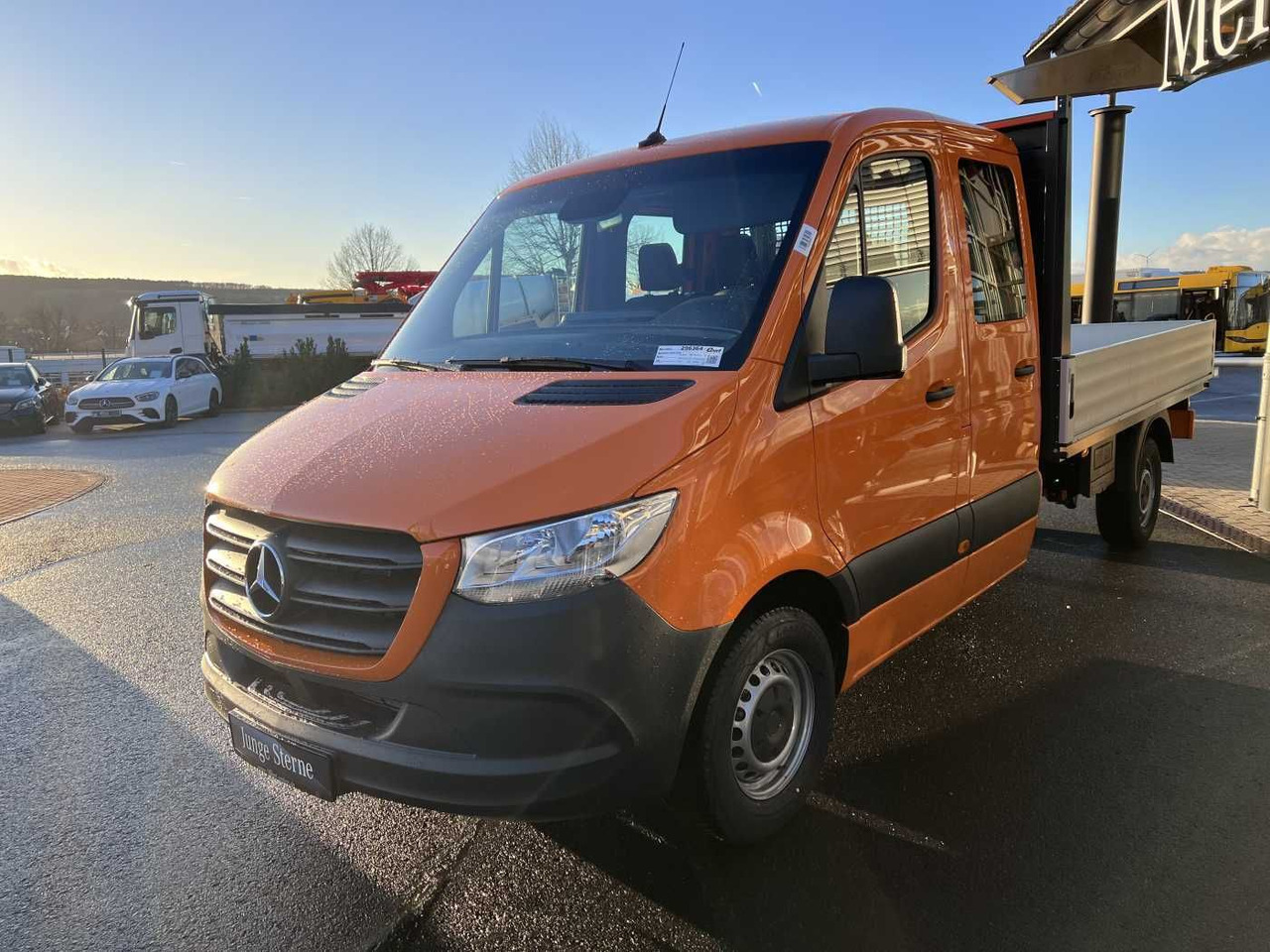 Mercedes-Benz Sprinter 317 CDI DoKa 4325 Klima MBUX Stdheiz - Open body delivery van, Crew cab van: picture 3 Mercedes-Benz Sprinter 317 CDI DoKa 4325 Klima MBUX Stdheiz - Open body delivery van, Crew cab van: picture 3