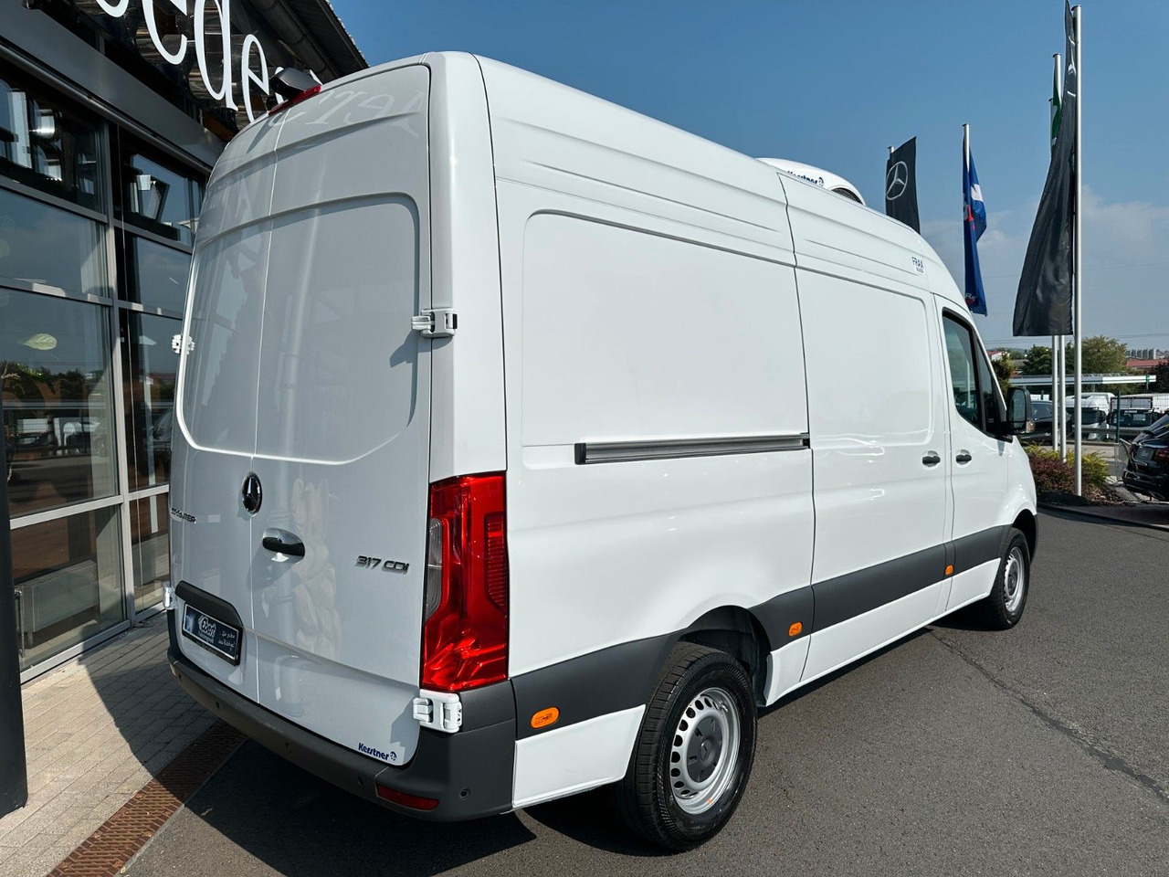 Mercedes-Benz Sprinter 317 CDI Frischdienst Fahr-/Standkühlung - Refrigerated delivery van: picture 4 Mercedes-Benz Sprinter 317 CDI Frischdienst Fahr-/Standkühlung - Refrigerated delivery van: picture 4