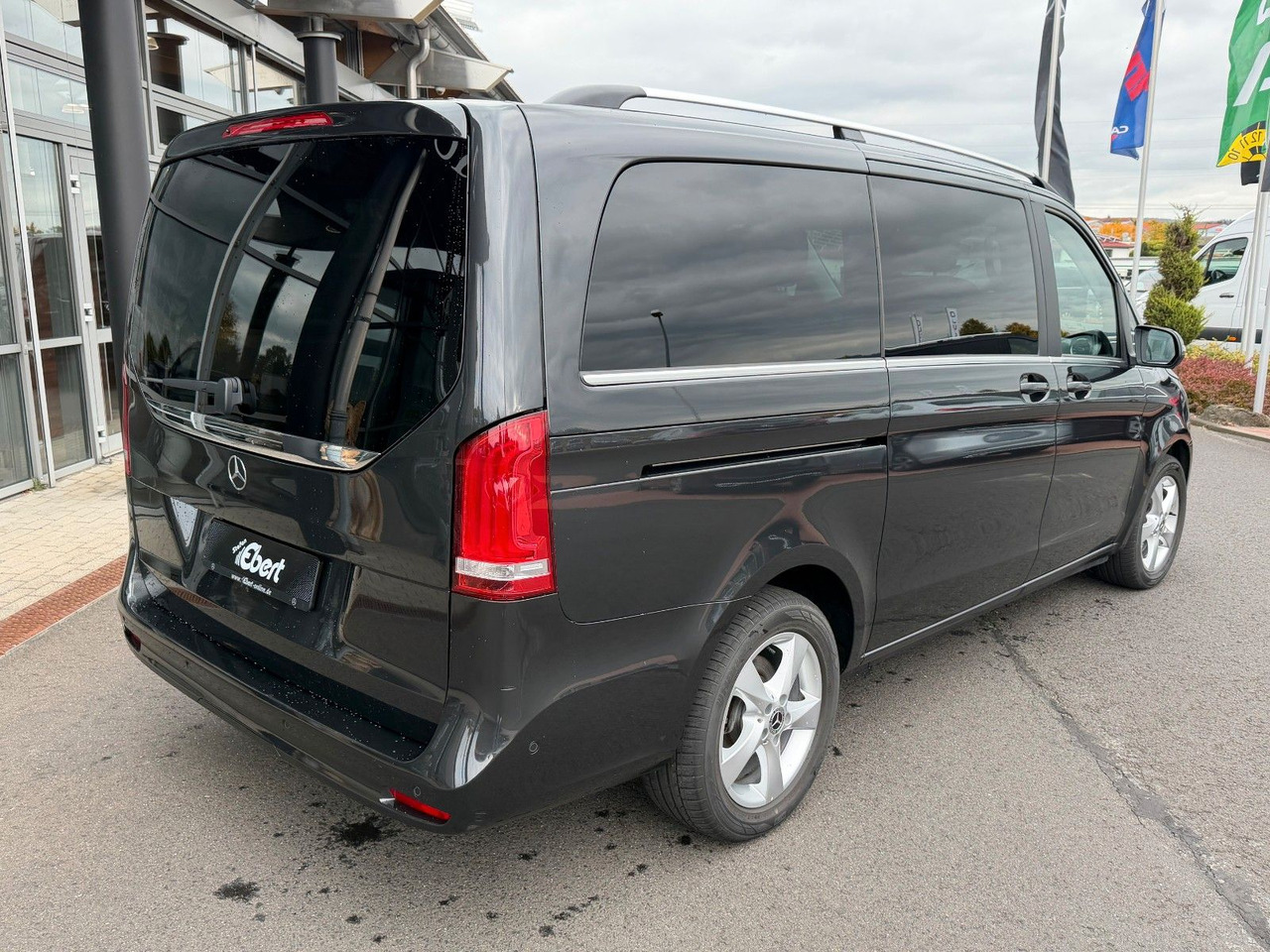 Mercedes-Benz V 250 AVANTGARDE ED AHK Tisch 6Sitze - People carrier: picture 4 Mercedes-Benz V 250 AVANTGARDE ED AHK Tisch 6Sitze - People carrier: picture 4