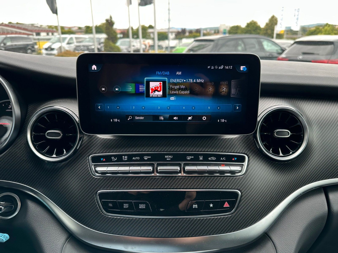 Estate car Mercedes-Benz V 250 d EDITION AMG Kompakt ILS elektr Türen: picture 16