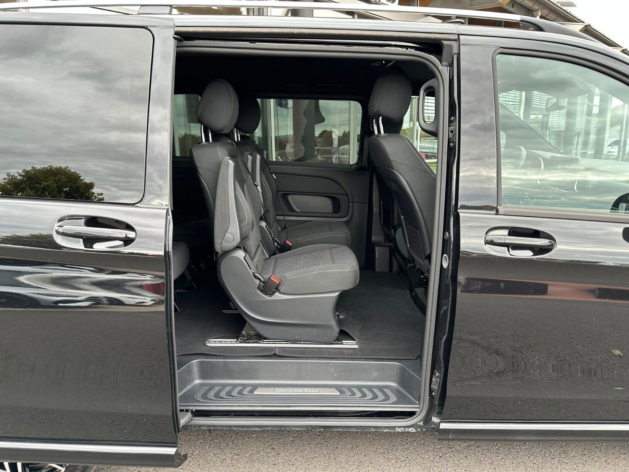Estate car Mercedes-Benz V 250 d EDITION AMG Kompakt ILS elektr Türen: picture 11