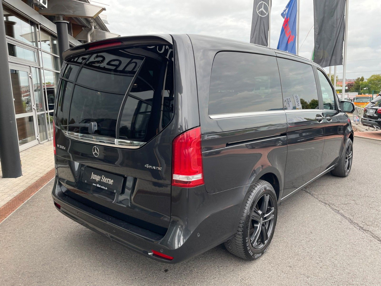 Mercedes-Benz V 300 d AVA ED 4MATIC Sitzklima Burmester 6Sitze - Estate car: picture 4 Mercedes-Benz V 300 d AVA ED 4MATIC Sitzklima Burmester 6Sitze - Estate car: picture 4