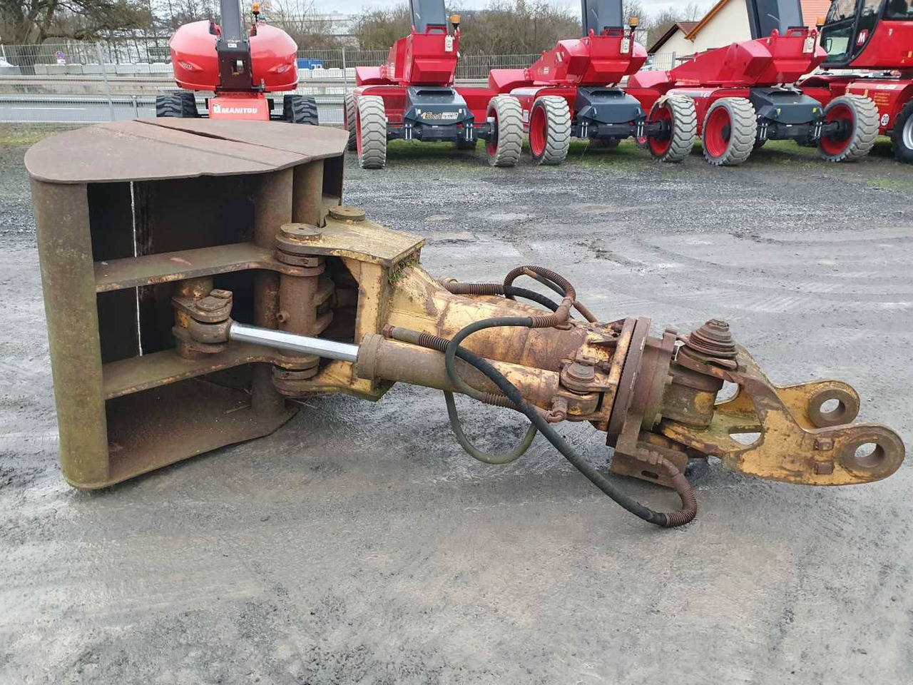 Pendelgreifer / Greifer / inkl. Rotator - Clamshell bucket: picture 1 Pendelgreifer / Greifer / inkl. Rotator - Clamshell bucket: picture 1