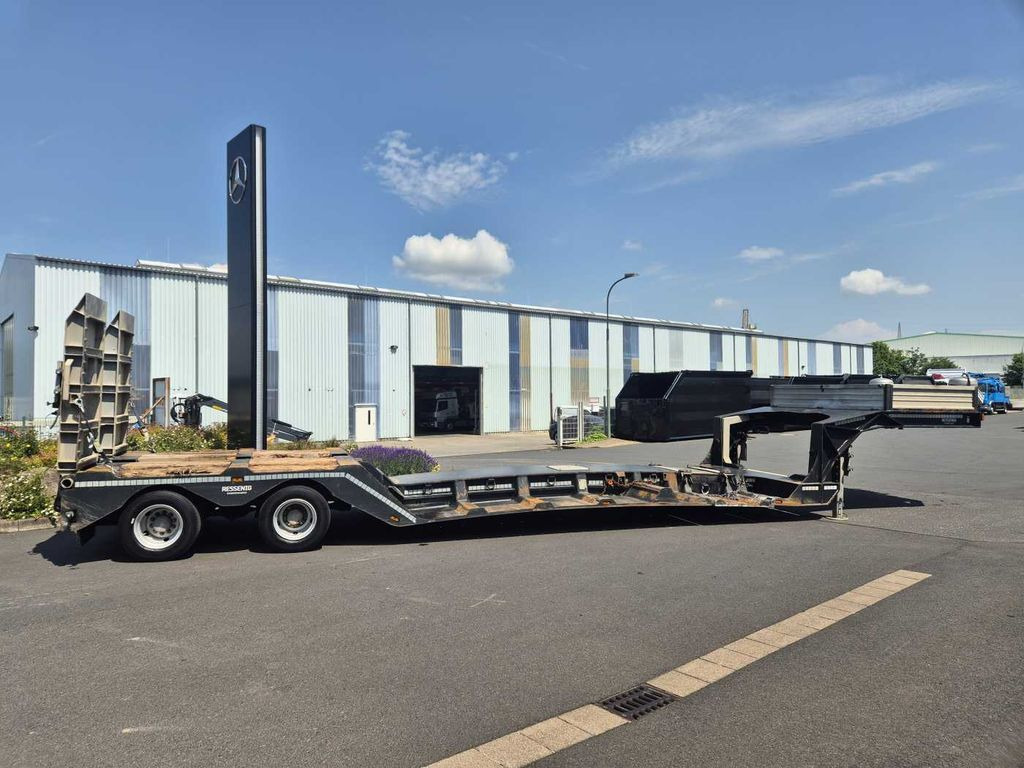 Ressenig SATL2-400 teleskop.-Maschinentieflader - Low loader semi-trailer: picture 4 Ressenig SATL2-400 teleskop.-Maschinentieflader - Low loader semi-trailer: picture 4