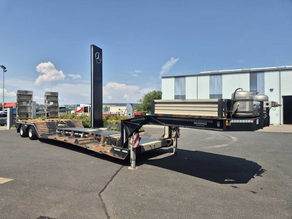 Ressenig SATL2-400 teleskop.-Maschinentieflader - Semi-trailer: picture 3 Ressenig SATL2-400 teleskop.-Maschinentieflader - Semi-trailer: picture 3