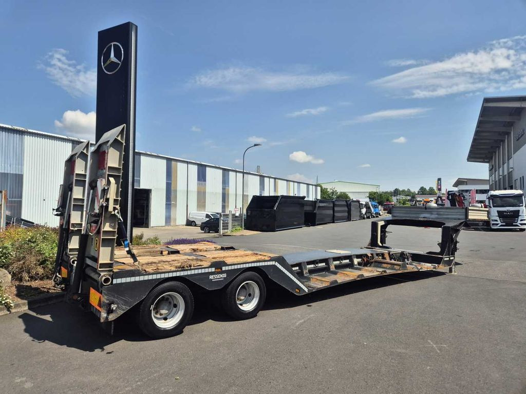 Ressenig SATL2-400 teleskop.-Maschinentieflader - Semi-trailer: picture 1 Ressenig SATL2-400 teleskop.-Maschinentieflader - Semi-trailer: picture 1