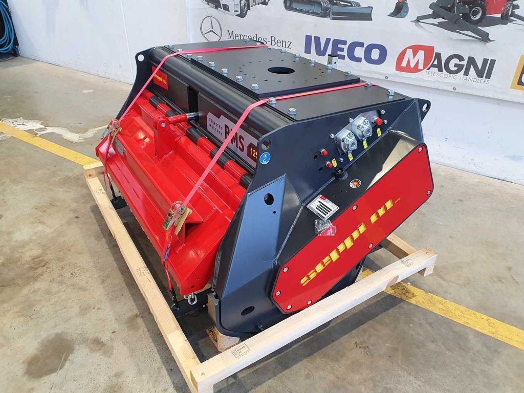 Seppi M. BMS 125 / 13-30t /Forstmulcher/lagernd! Seppi M. BMS 125 / 13-30t /Forstmulcher/lagernd! - Forestry mulcher: picture 3 Seppi M. BMS 125 / 13-30t /Forstmulcher/lagernd! Seppi M. BMS 125 / 13-30t /Forstmulcher/lagernd! - Forestry mulcher: picture 3