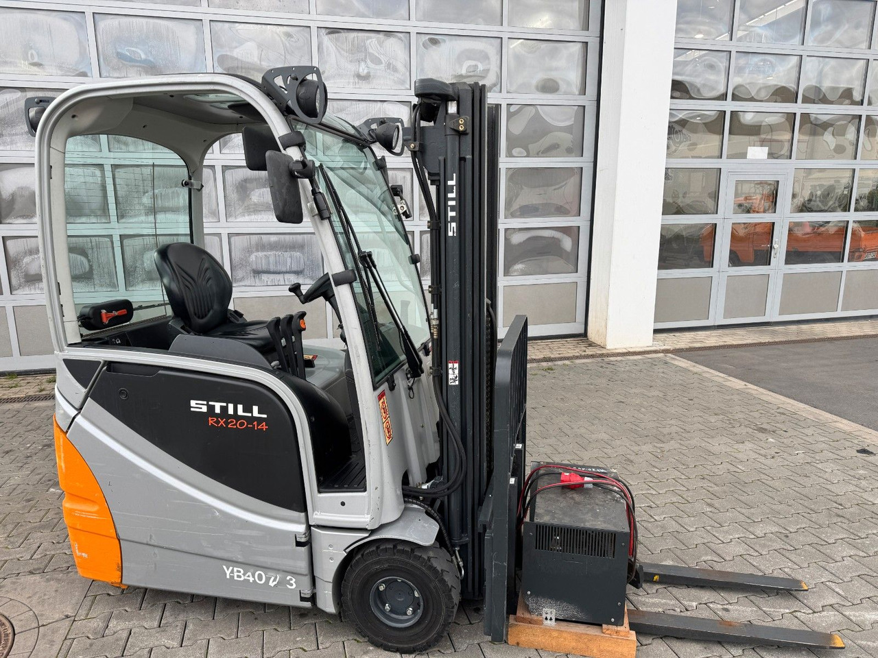 Still RX20-14 / Triplex: 4.30m! / 751h / SS / 03/2022 - Electric forklift: picture 3 Still RX20-14 / Triplex: 4.30m! / 751h / SS / 03/2022 - Electric forklift: picture 3