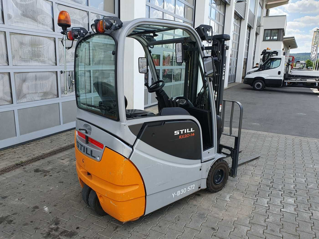 Still RX20-14 / Triplex: 4.30m! / nur 252h! / SS - Electric forklift: picture 3 Still RX20-14 / Triplex: 4.30m! / nur 252h! / SS - Electric forklift: picture 3
