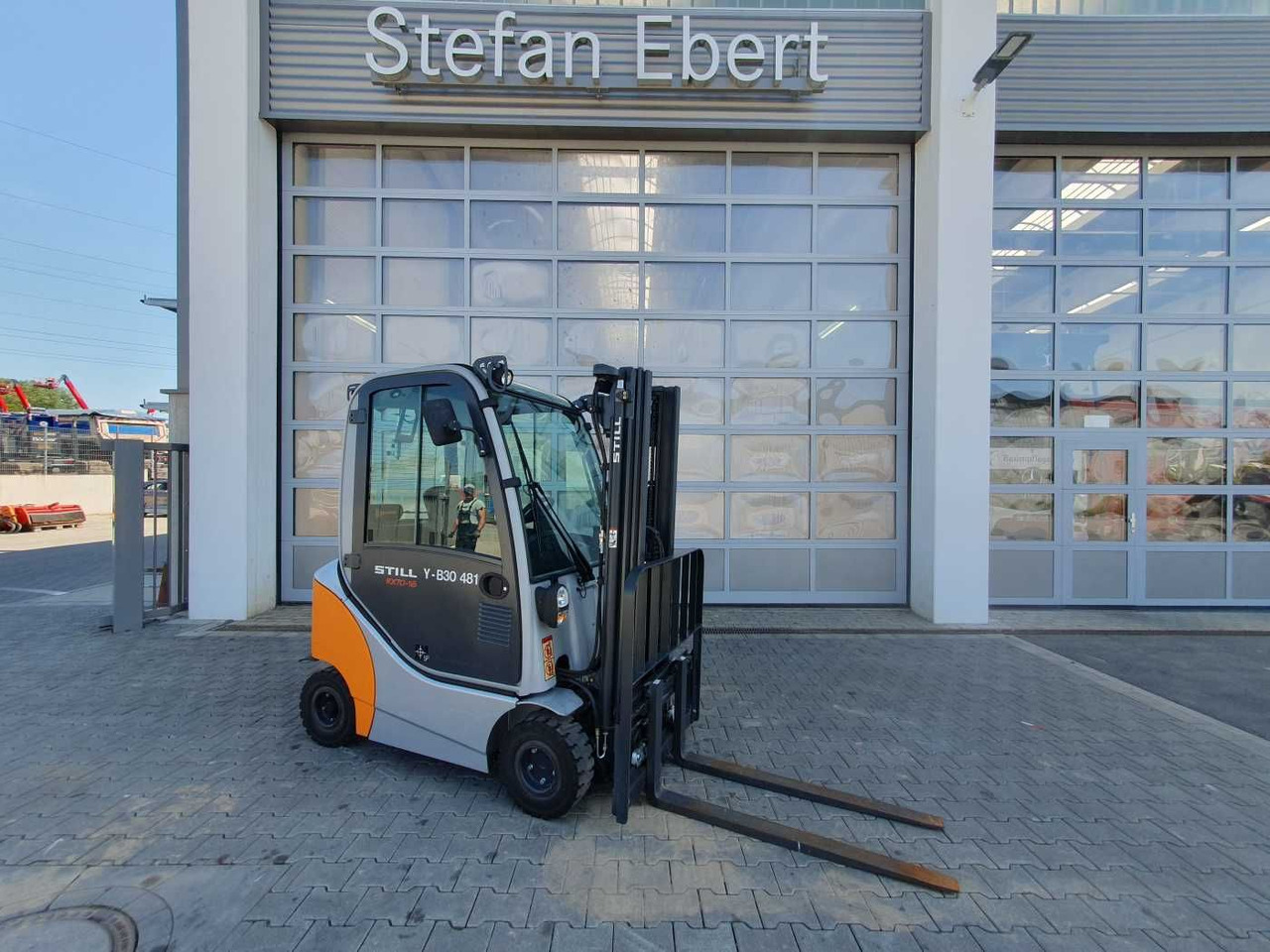 Still RX70-16 / Triplex: 4.60m / nur 638h! / 1.600kg - Diesel forklift: picture 1 Still RX70-16 / Triplex: 4.60m / nur 638h! / 1.600kg - Diesel forklift: picture 1