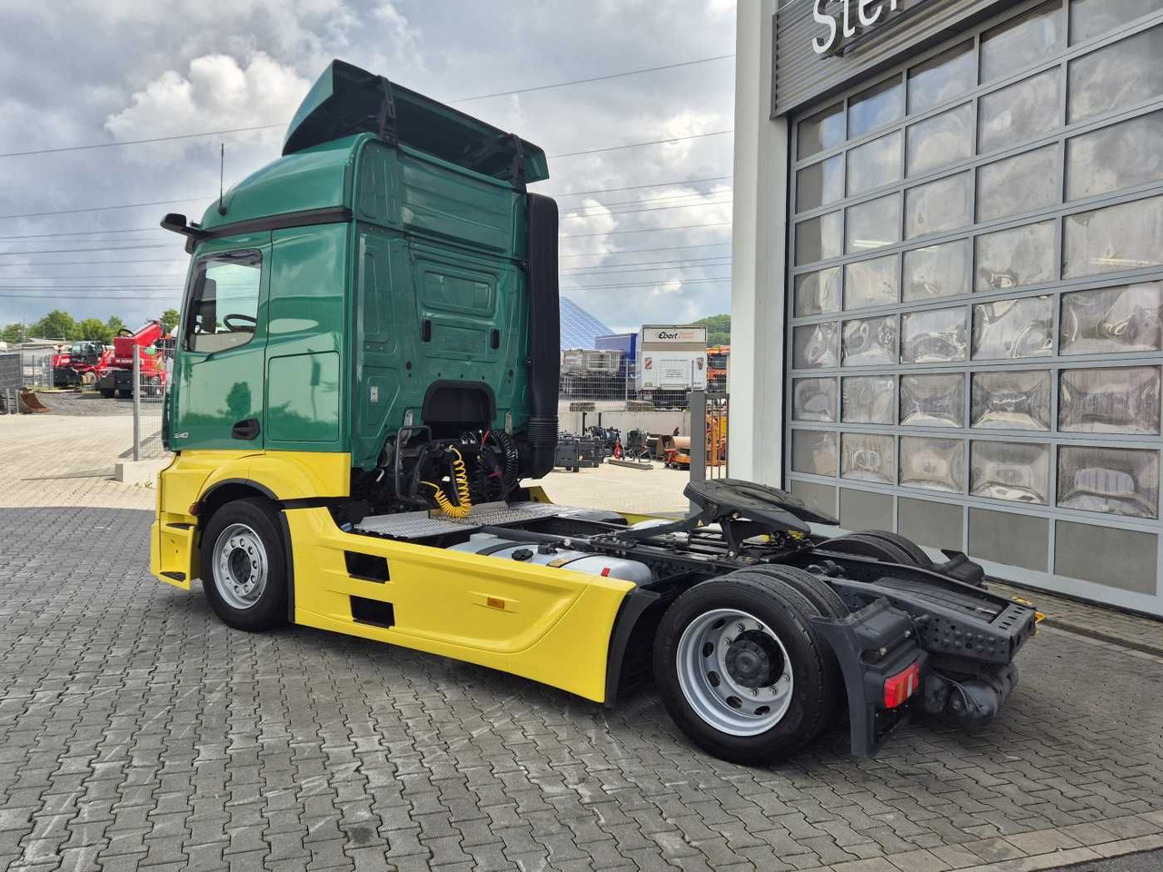Tractor unit Mercedes-Benz Actros 1840 LSnRL Retarder Hubsattelplatte Xenon: picture 7 Tractor unit Mercedes-Benz Actros 1840 LSnRL Retarder Hubsattelplatte Xenon: picture 7