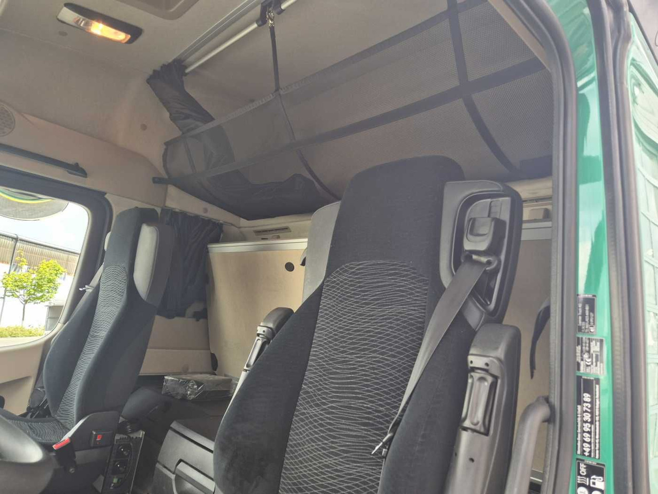 Tractor unit Mercedes-Benz Actros 1840 LSnRL Retarder Hubsattelplatte Xenon: picture 11 Tractor unit Mercedes-Benz Actros 1840 LSnRL Retarder Hubsattelplatte Xenon: picture 11