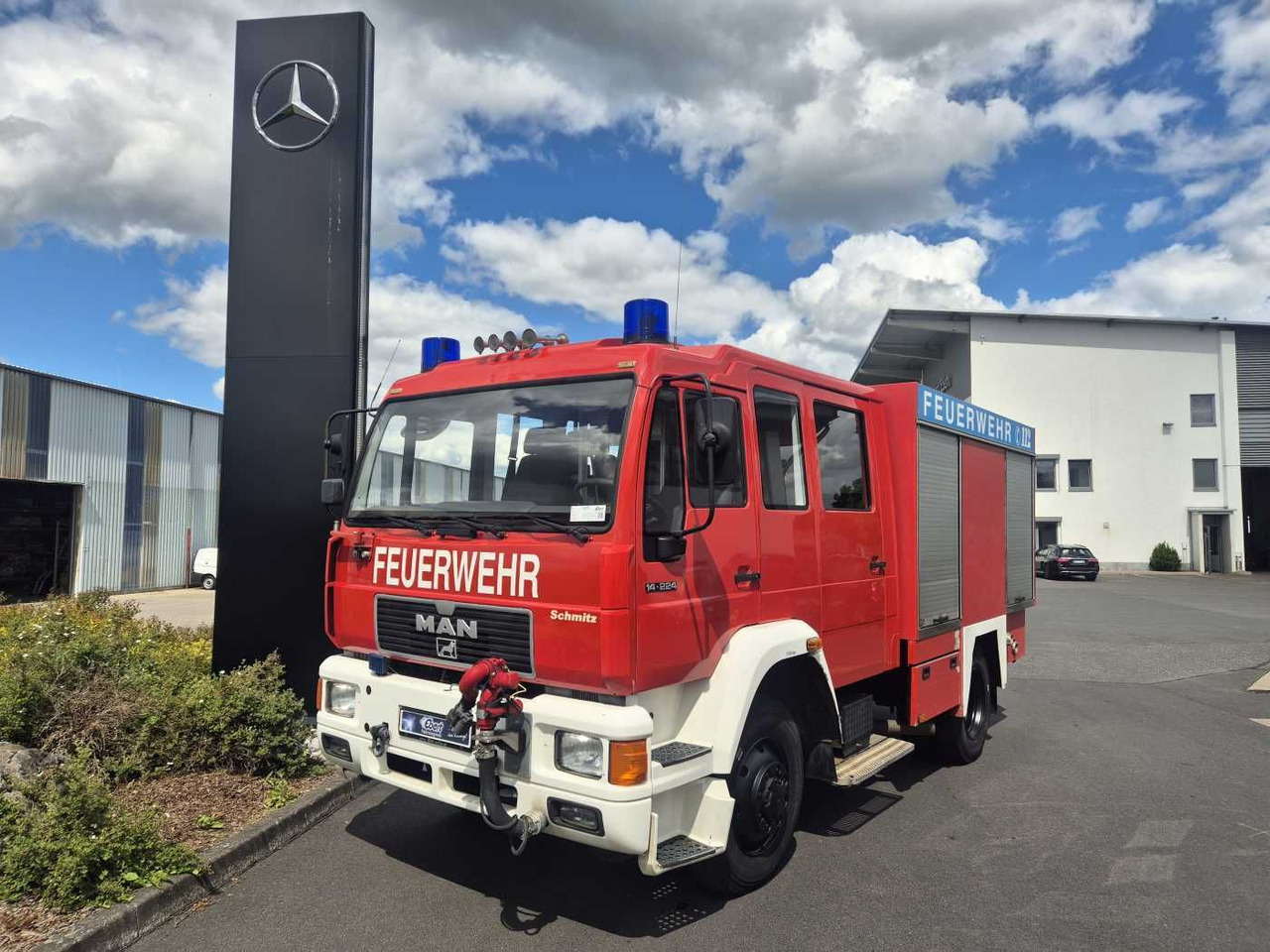 MAN 14.224 4x4 TLF 16/29 Tanklöschfahrzeug Feuerwehr - Truck: picture 1 MAN 14.224 4x4 TLF 16/29 Tanklöschfahrzeug Feuerwehr - Truck: picture 1