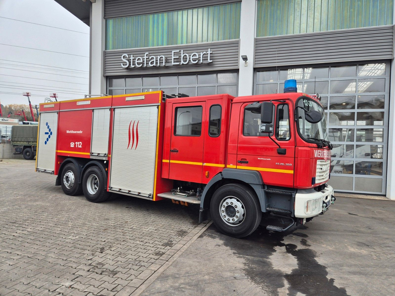 MAN FE 26.360 FNLC/L Feuerwehr Löschfahrzeug - Truck: picture 4 MAN FE 26.360 FNLC/L Feuerwehr Löschfahrzeug - Truck: picture 4