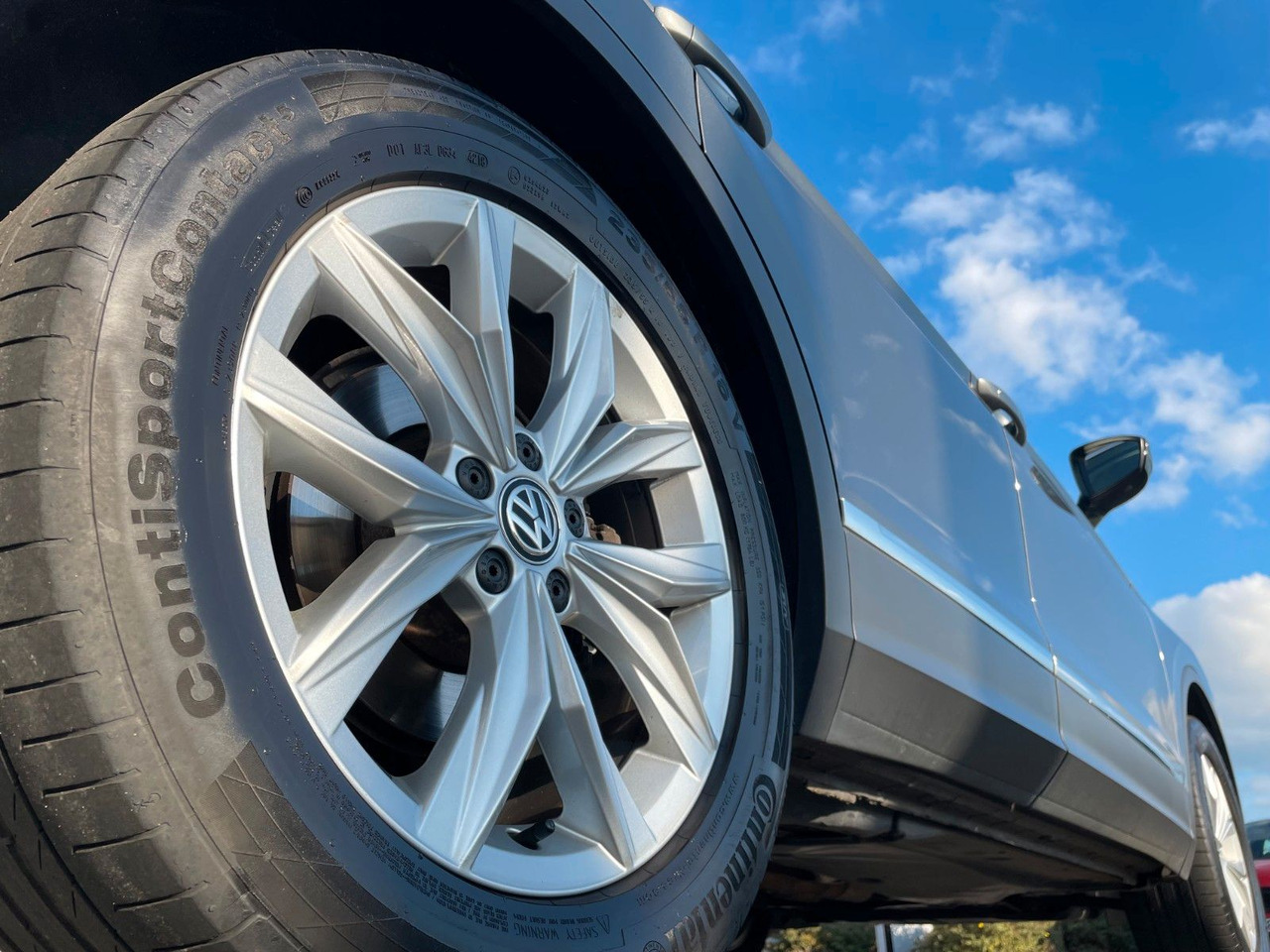 Leasing of  Volkswagen Tiguan 2.0 TSI Highline 4M AHK+LED+DAB+ACC+PDC Volkswagen Tiguan 2.0 TSI Highline 4M AHK+LED+DAB+ACC+PDC: picture 6