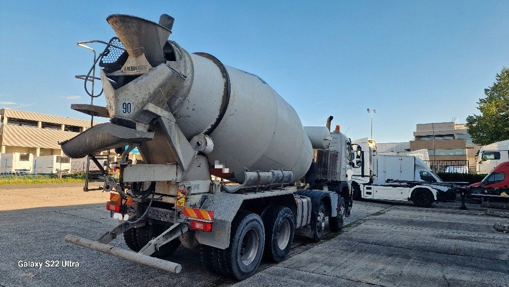 Volvo FMX 410 - Concrete mixer truck: picture 3 Volvo FMX 410 - Concrete mixer truck: picture 3